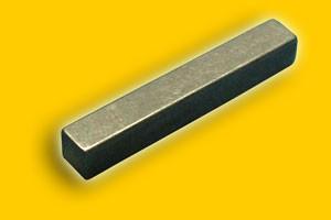 Wedge 5 x 5 x 33 mm (90741-883-810)